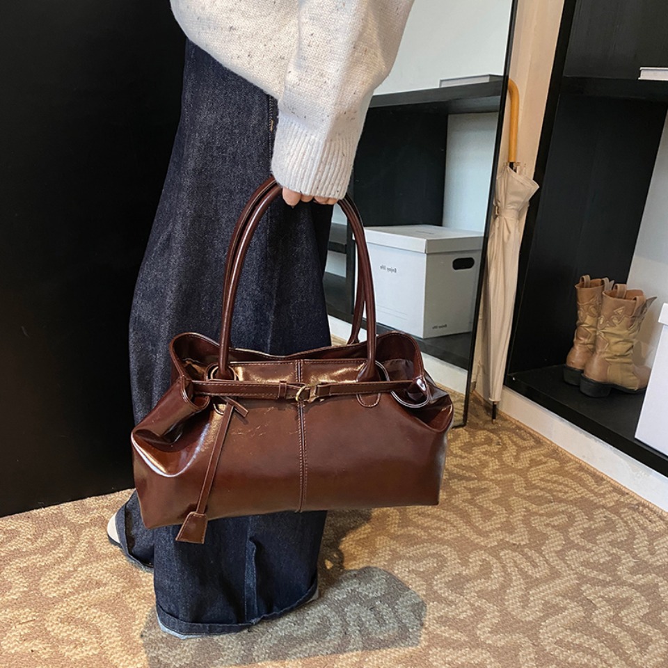 Winter Oil PU Leather Hobo Han - đánh giá và giá Leather Work Handbag